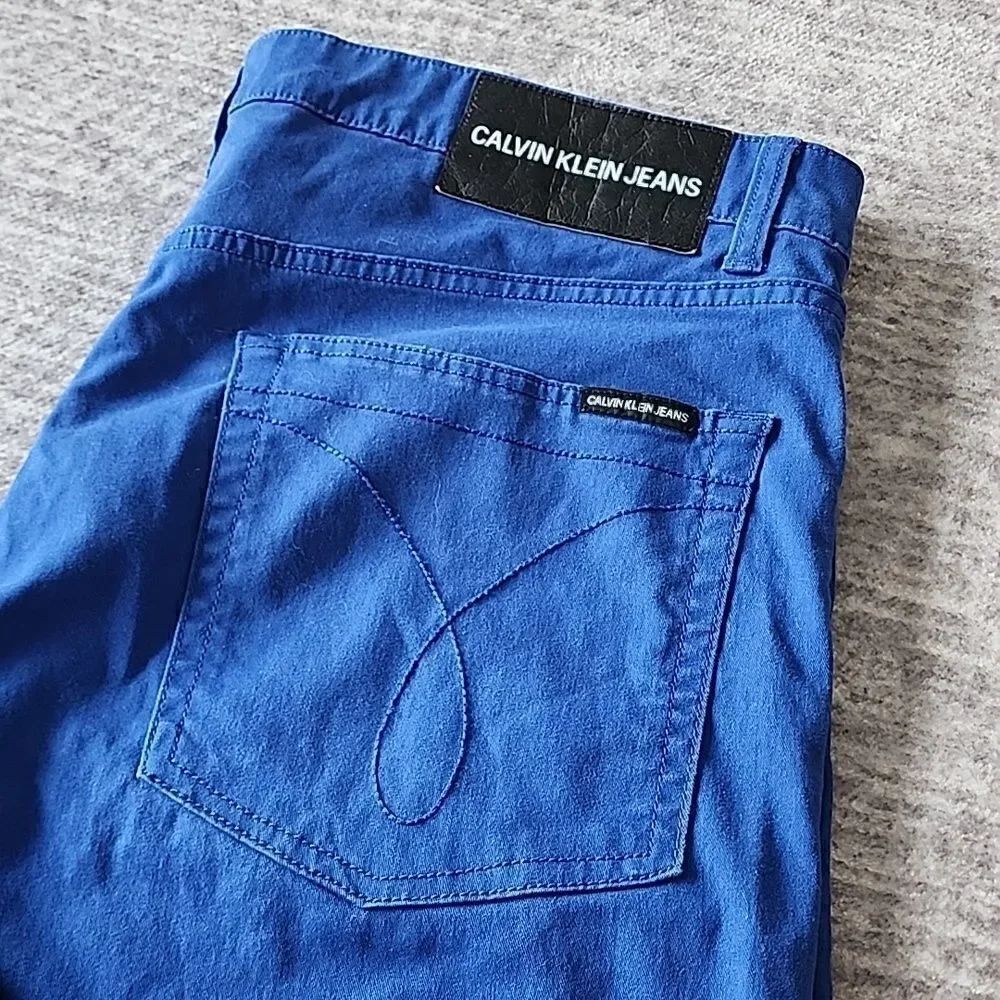 🍍Calvin Klein-Jeans - Picture 2 of 4